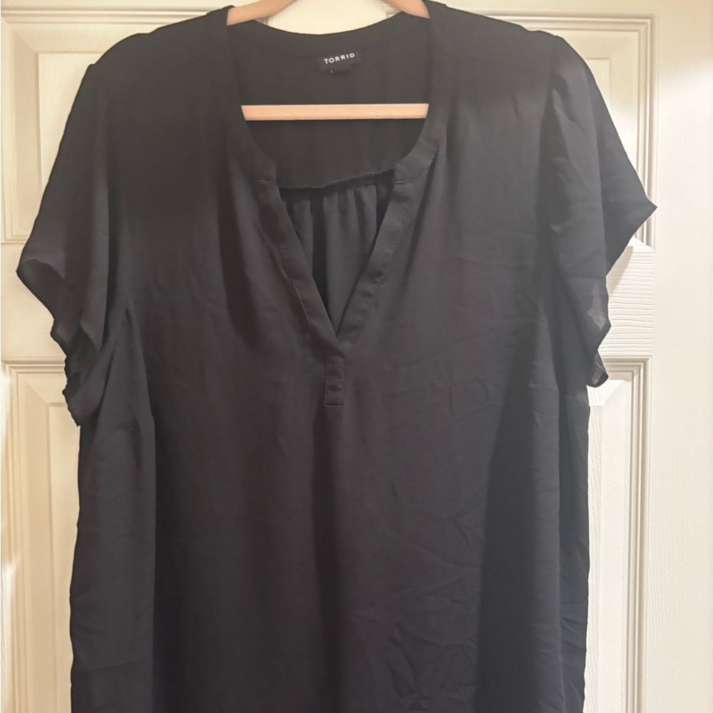 Torrid Black hi low georgette blouse 2x